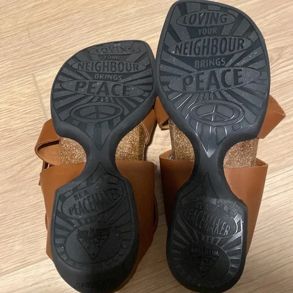 John Fluevog sandals - Picture 4 of 7